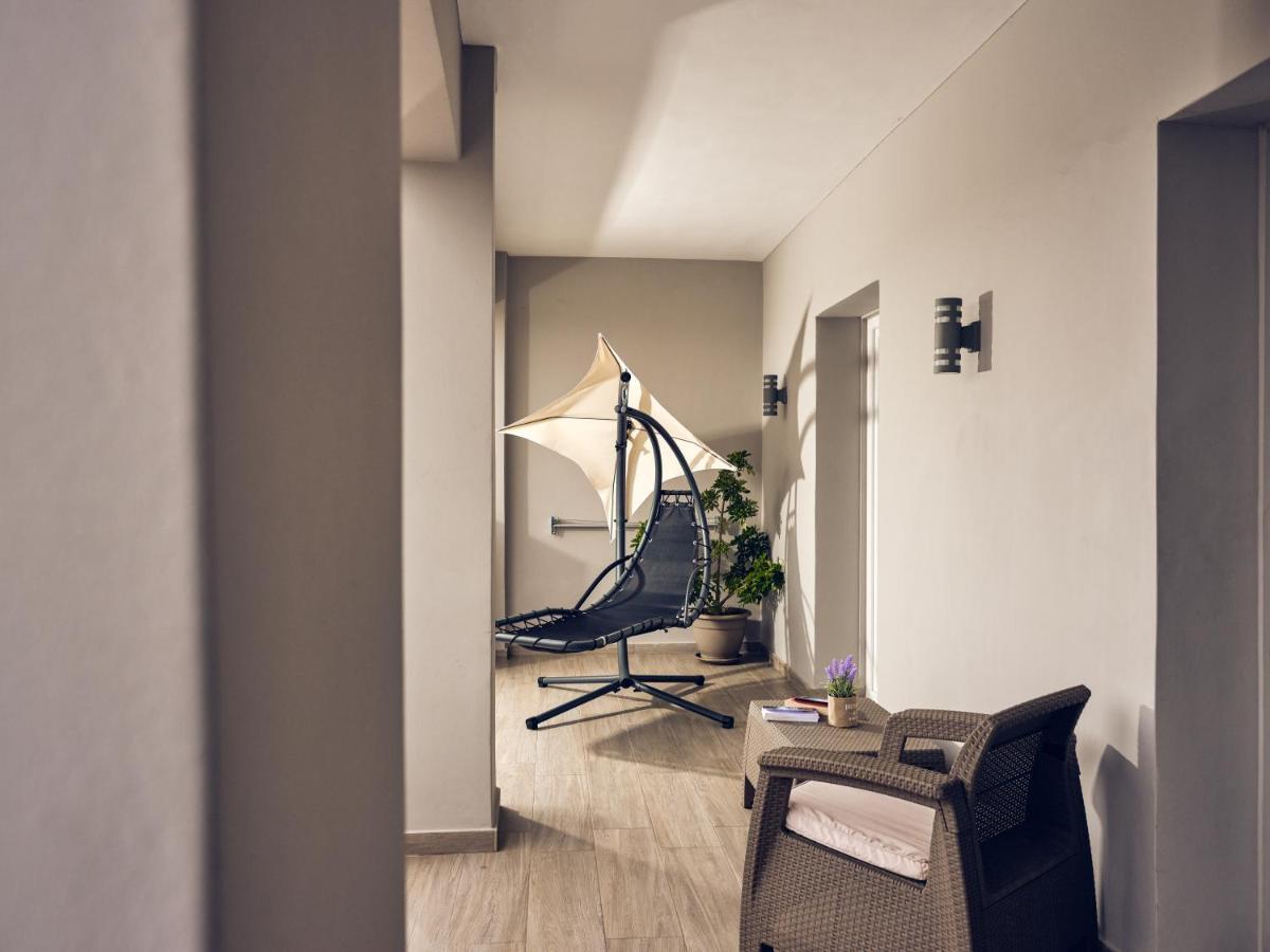 Savvas Luxury Suites Laganas Exterior photo