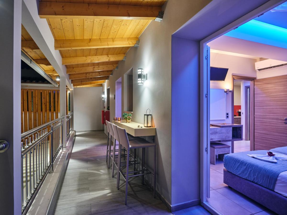 Savvas Luxury Suites Laganas Exterior photo